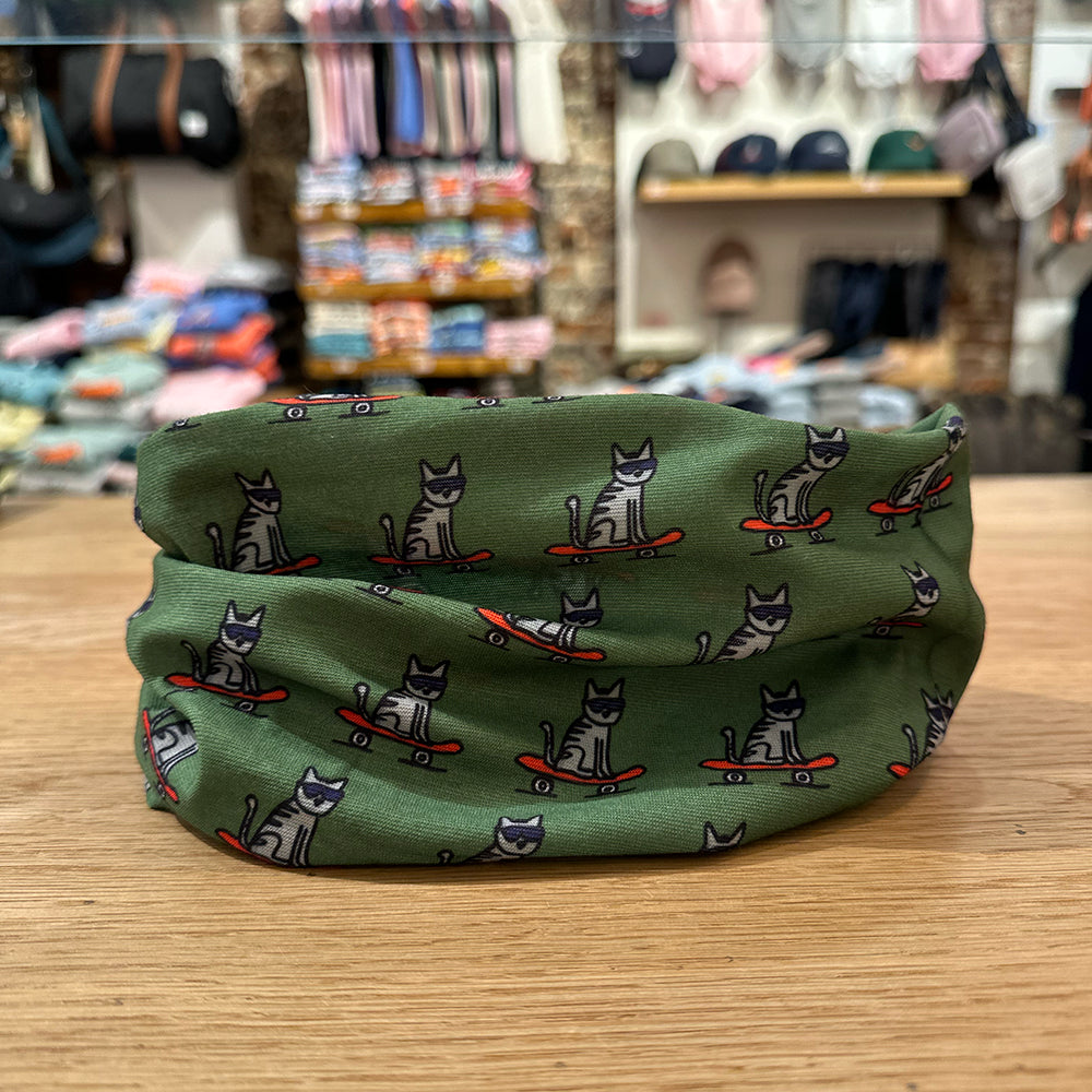 Round neck scarf On and ON